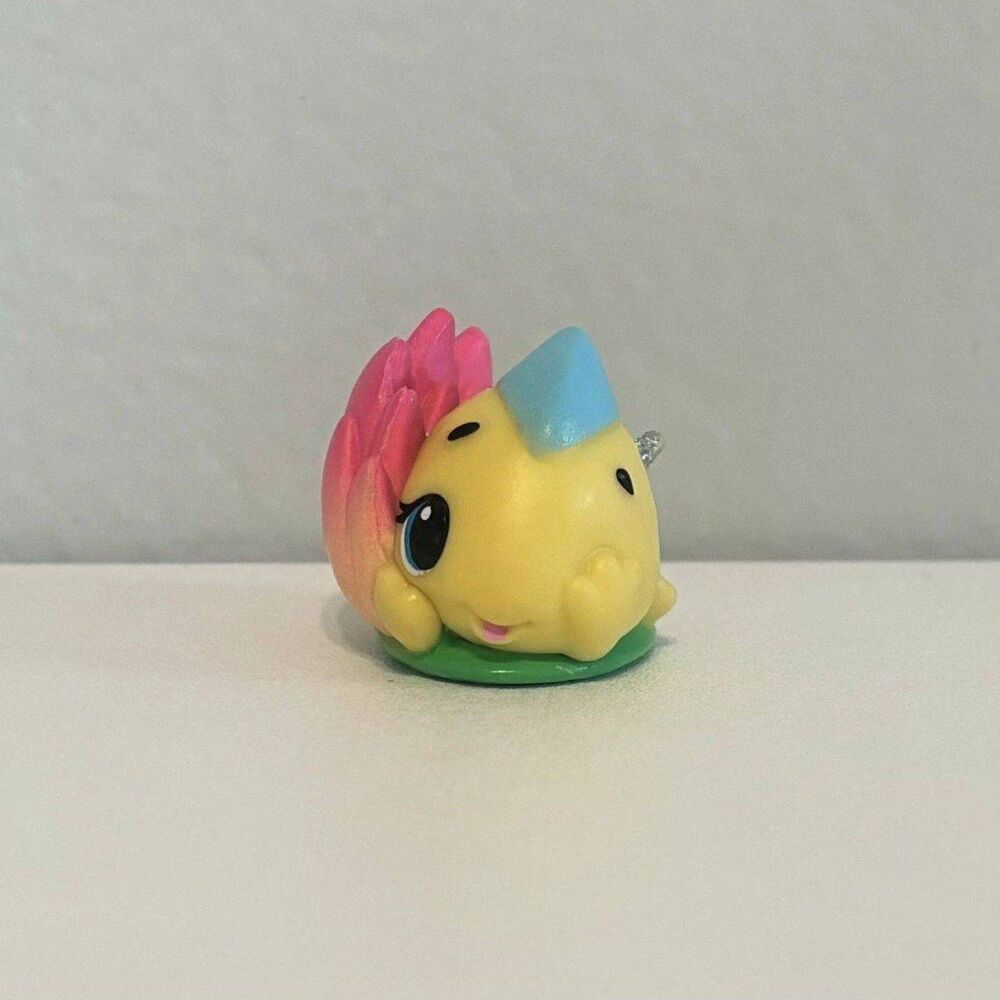 Hatchimals Hiding Yellow Chameloon 1"